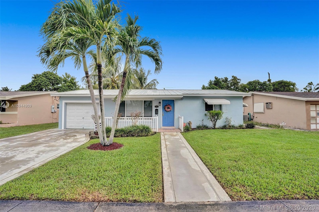 7431 Sunset Strip, Sunrise, FL 33313 | MLS# A10944909 | Redfin