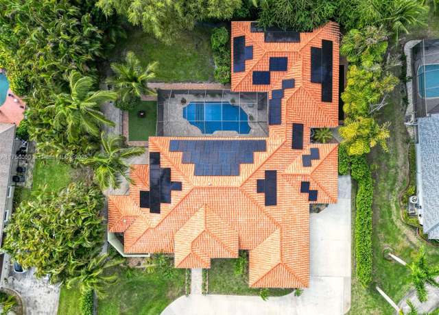 Property at 1385 Longlea Ter, Wellington, FL 33414, 6 beds, 4.5 baths