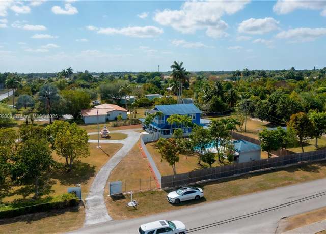 Property at 17201 SW 296th St, Homestead, FL 33030, 5 beds, 3 baths