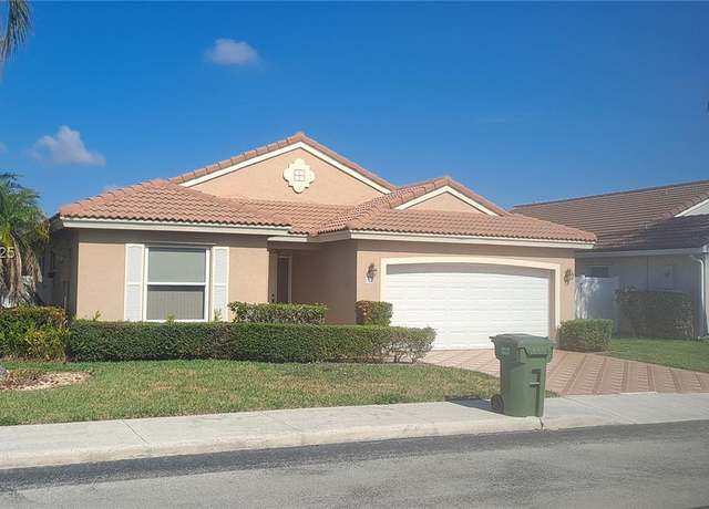 Property at 520 NW 166th Ave, Pembroke Pines, FL 33028, 3 beds, 2 baths