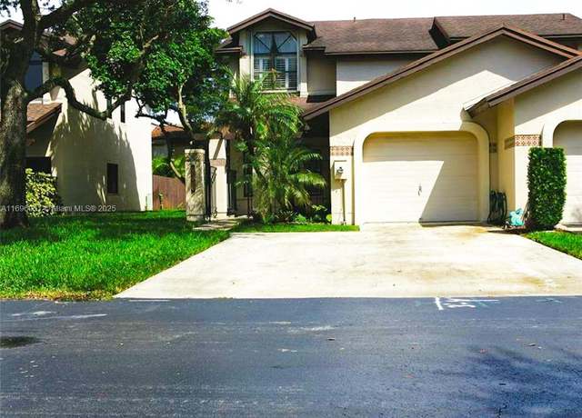 Property at 13707 SW 100th Ter #13707, Miami, FL 33186, 3 beds, 2.5 baths