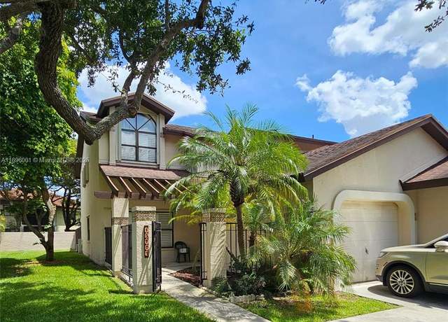 Property at 13707 SW 100th Ter #13707, Miami, FL 33186, 3 beds, 2.5 baths