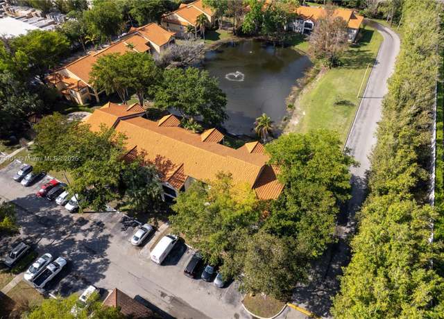 Property at 2094 Arbour Walk #318, Naples, FL 34109, 2 beds, 2 baths