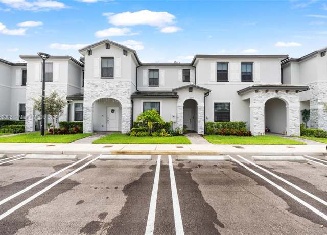 Property at 13250 SW 285th St, Homestead, FL 33033, 3 beds, 3 baths