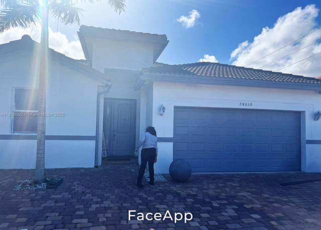 Property at 28010 SW 132nd Ave, Homestead, FL 33033, 3 beds, 2 baths