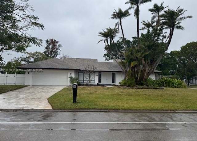 Property at 1540 Whiskey Crk, Fort Myers, FL 33919, 3 beds, 2 baths