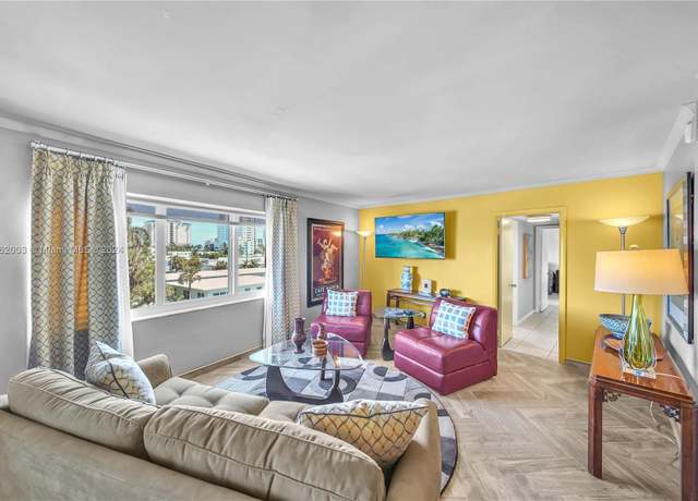 Property at 720 Bayshore Dr #402, Fort Lauderdale, FL 33304, 2 beds, 2 baths