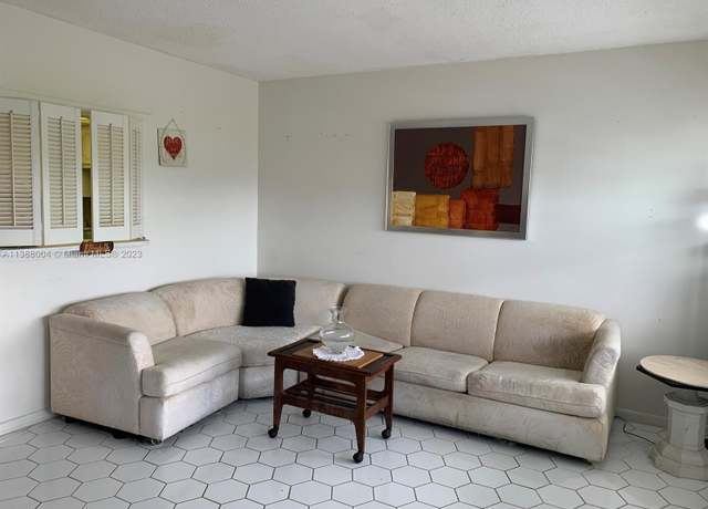 Property at 89 Berkshire D #89, West Palm Beach, FL 33417, 1 bed, 1 bath