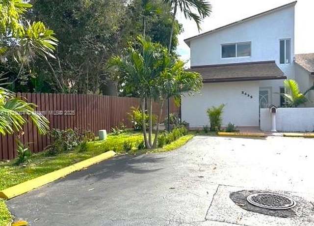 Property at 2435 SW 11th St Unit 9-B, Miami, FL 33135, 3 beds, 3 baths