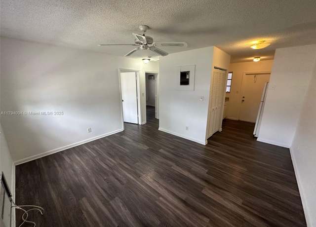 Property at 844 NW 18th Ave, Fort Lauderdale, FL 33311, 6 beds, 3 baths