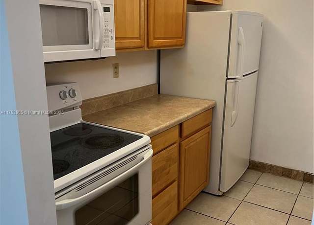 Property at 4116 NW 88th Ave #104, Coral Springs, FL 33065, 1 bed, 1.5 baths
