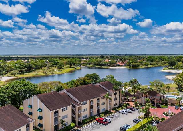 Property at 15295 SW 107th Ln #1009, Miami, FL 33196, 2 beds, 2 baths