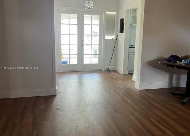 Property at 707 N J St, Lake Worth, FL 33460, 3 beds, 2 baths