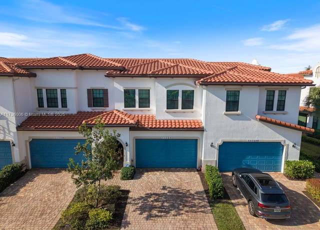 Property at 11724 SW 13th Ln #11724, Pembroke Pines, FL 33025, 3 beds, 2.5 baths