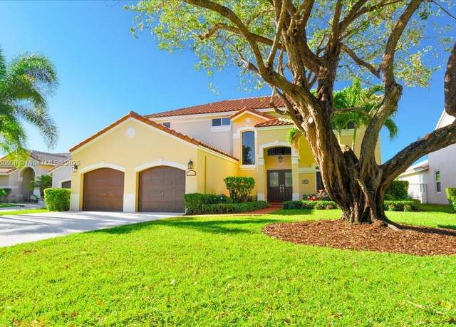 Property at 732 Verona Lake Dr, Weston, FL 33326, 5 beds, 3 baths