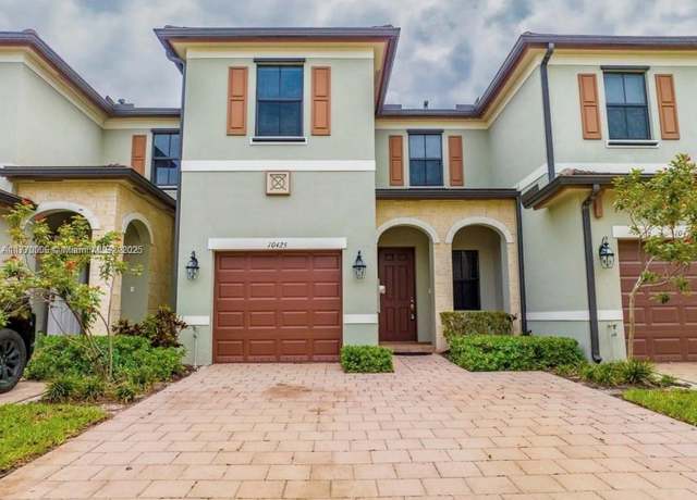 Property at 10425 W 32nd Ln #10425, Hialeah, FL 33018, 3 beds, 2.5 baths