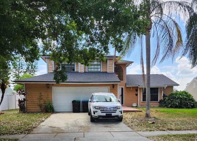 Property at 103 N Deerwood Ave, Orlando, FL 32825, 4 beds, 3 baths