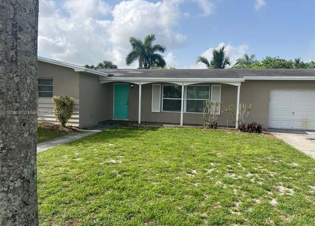Property at 2720 SW 18th St, Fort Lauderdale, FL 33312, 3 beds, 2 baths