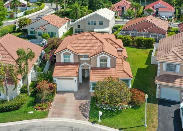 Property at 504 Bedford Ave, Weston, FL 33326, 3 beds, 2.5 baths
