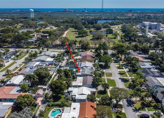 Property at 1415 Coolidge St, Hollywood, FL 33020, 3 beds, 2 baths