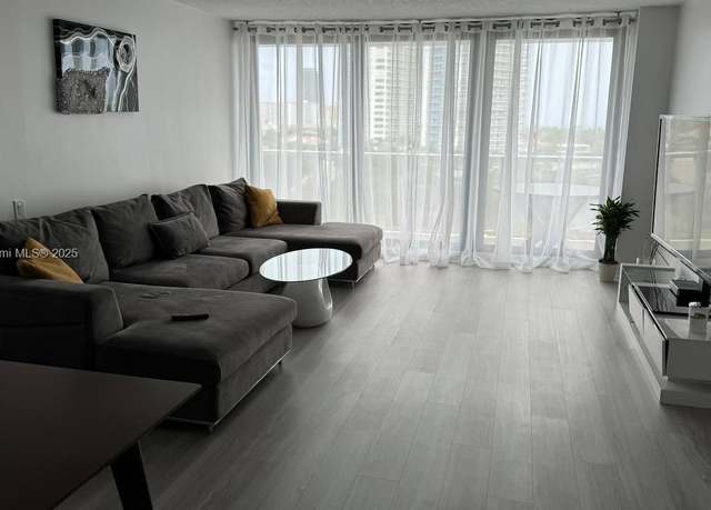 Property at 3731 Country Clb #921, Aventura, FL 33180, 2 beds, 2 baths