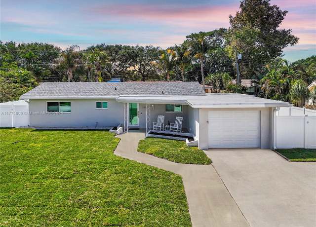 Property at 1990 NE 35th St, Lighthouse Point, FL 33064, 3 beds, 2 baths