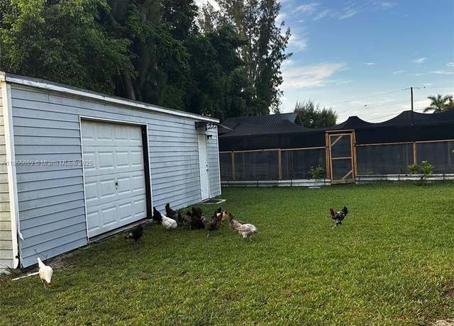 Property at 21701 SW 187th Ave, Miami, FL 33170, 3 beds, 2 baths