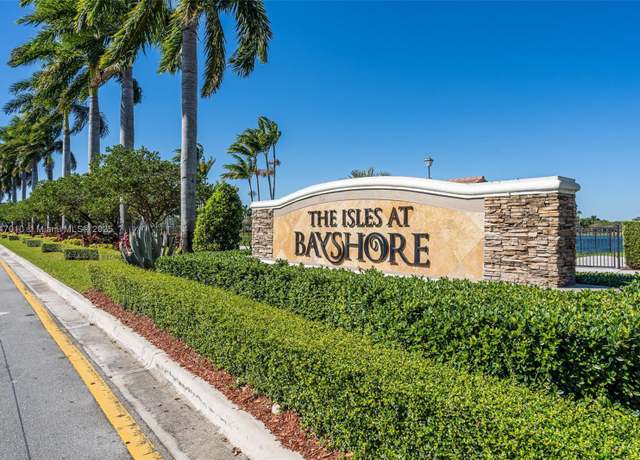 Property at 22412 SW 89th Ave #22412, Cutler Bay, FL 33190, 3 beds, 2.5 baths
