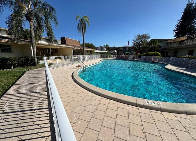 Property at 16900 NE 14th Ave #214, Miami, FL 33162, 1 bed, 1 bath