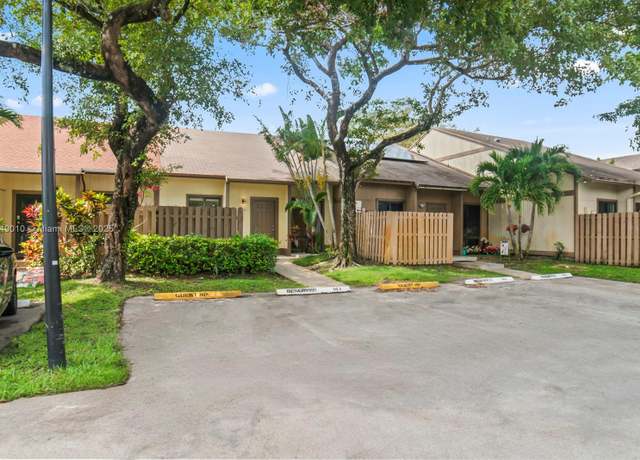 Property at 460 NE 211th Ter, Miami, FL 33179, 3 beds, 2 baths