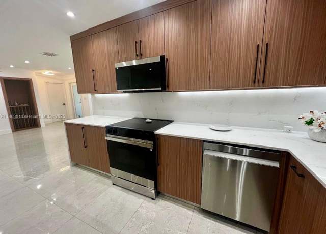 Property at 1590 SW 139th Ave, Davie, FL 33325, 4 beds, 2 baths