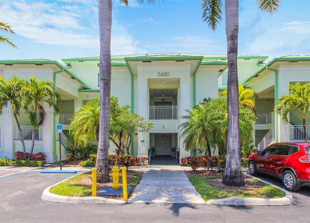 Property at 5300 NW 87th Ave #915, Doral, FL 33178, 1 bed, 1 bath