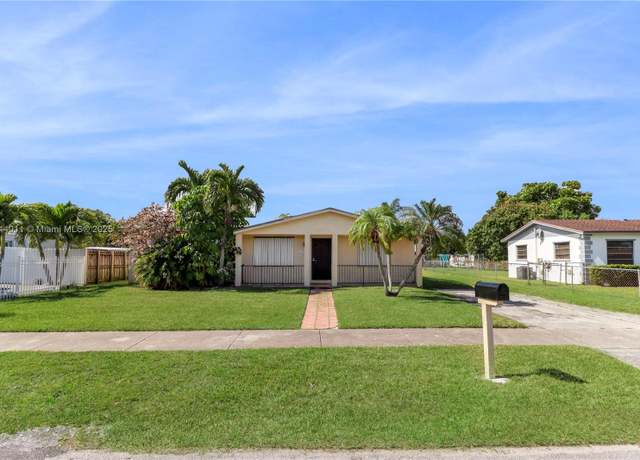 Property at 14504 SW 105th Ct, Miami, FL 33176, 4 beds, 2 baths