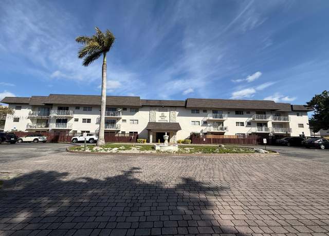 Property at 8601 SW 94th St Unit 125W, Miami, FL 33156, 3 beds, 2 baths
