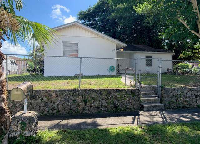 Property at 6290 SW 39th St, Miami, FL 33155