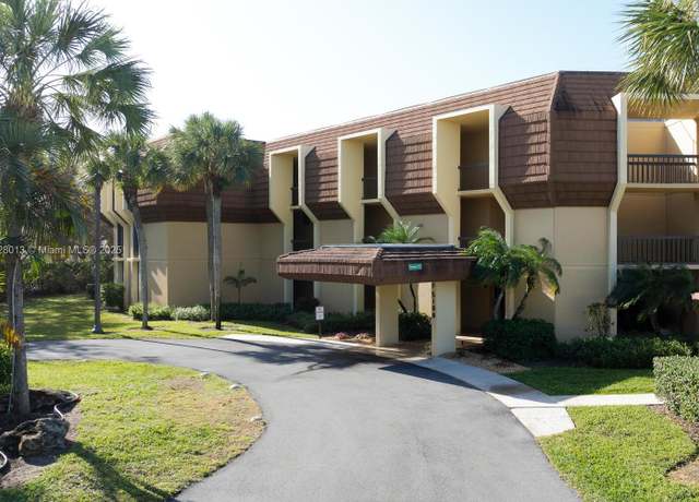 Property at 5188 Woodland Lakes Dr #337, Palm Beach Gardens, FL 33418, 2 beds, 2 baths