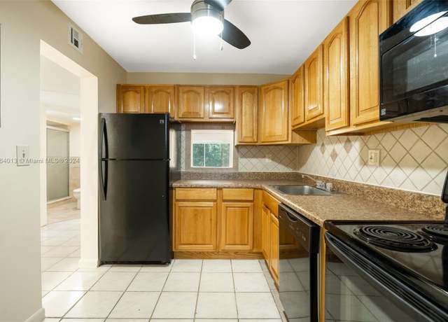 Property at 7900 S Colony Cir S #101, Tamarac, FL 33321, 2 beds, 2 baths