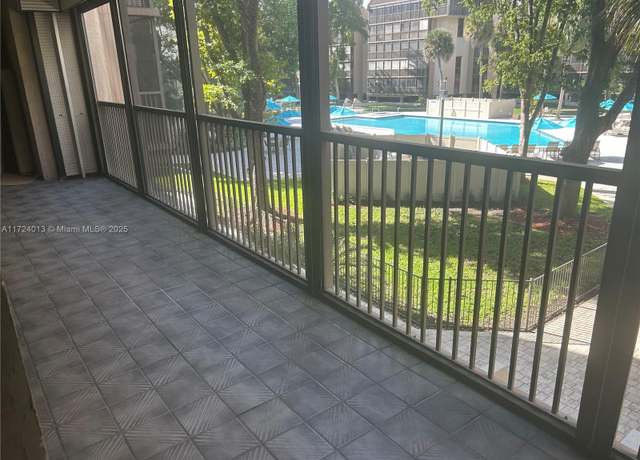 Property at 2802 N 46th Ave Unit B319, Hollywood, FL 33021, 2 beds, 2.5 baths