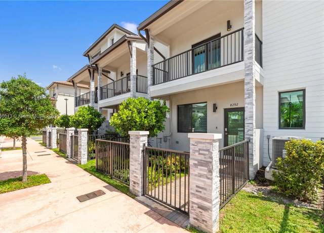 Property at 8292 NW 43 St, Doral, FL 33166, 3 beds, 3 baths