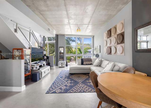Property at 721 SE 12th Ct #4, Fort Lauderdale, FL 33316, 3 beds, 3.5 baths