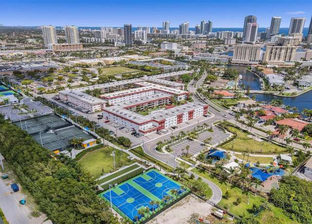 Property at 580 Egret Dr #215, Hallandale Beach, FL 33009, 1 bed, 1 bath