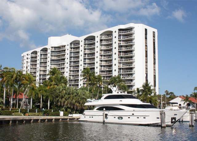 Property at 3610 Yacht Club Dr #208, Aventura, FL 33180, 3 beds, 2 baths