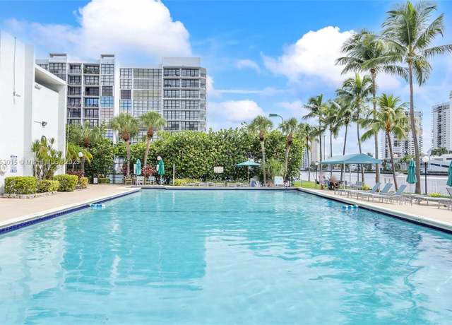 Property at 800 Parkview Dr #1030, Hallandale Beach, FL 33009, 2 beds, 2 baths