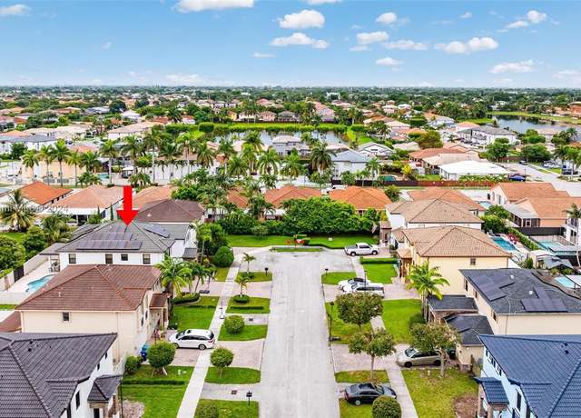 Property at 16125 SW 65th Ln, Miami, FL 33193, 5 beds, 3 baths