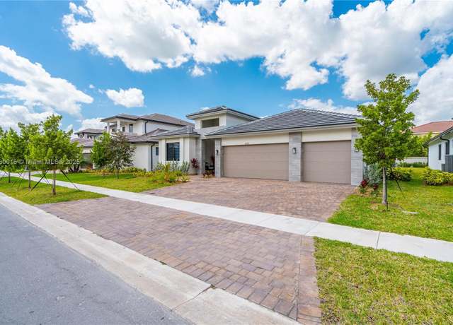 Property at 4528 SW 178th Ave, Miramar, FL 33029, 4 beds, 2.5 baths
