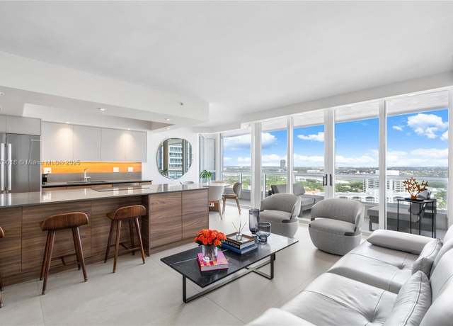 Property at 21055 Yacht Club Dr #2707, Aventura, FL 33180, 2 beds, 2 baths