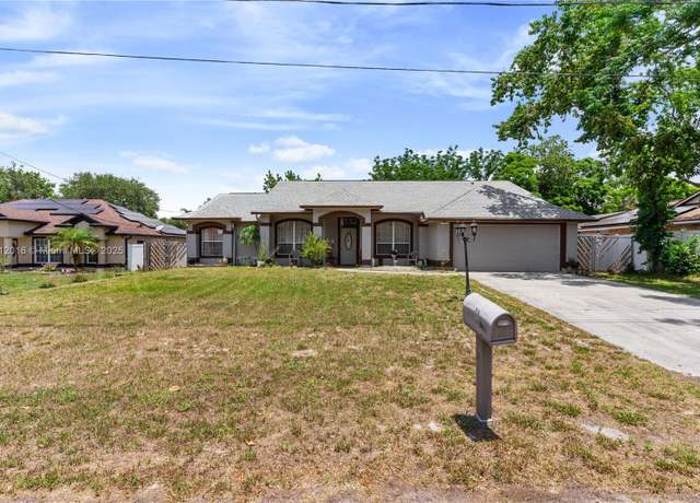Property at 818 N Fairbanks Dr, Deltona, FL 32725, 3 beds, 2 baths