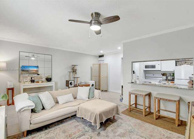 Property at 1470 N Dixie Hwy #31, Fort Lauderdale, FL 33304, 1 bed, 1 bath