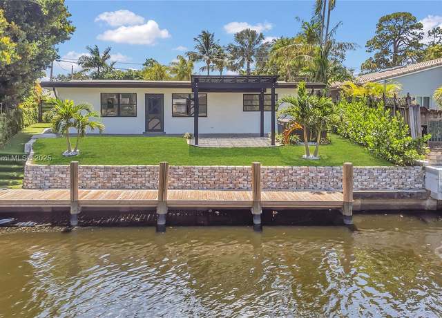Property at 2413 Gulfstream Ln, Fort Lauderdale, FL 33312, 5 beds, 3 baths