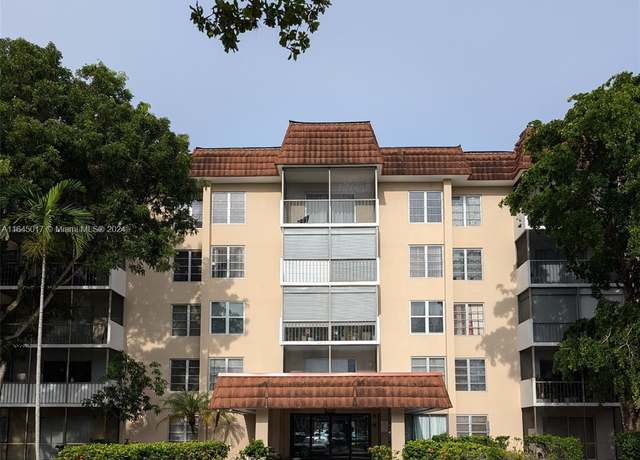 Property at 4172 Inverrary Dr #106, Lauderhill, FL 33319, 1 bed, 1.5 baths